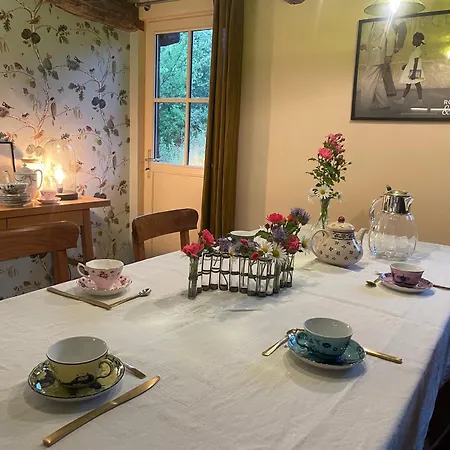 Charming Normandy Saint-Julien-sur-Calonne