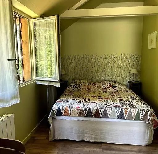 בית נופש Charming Normandy Saint-Julien-sur-Calonne