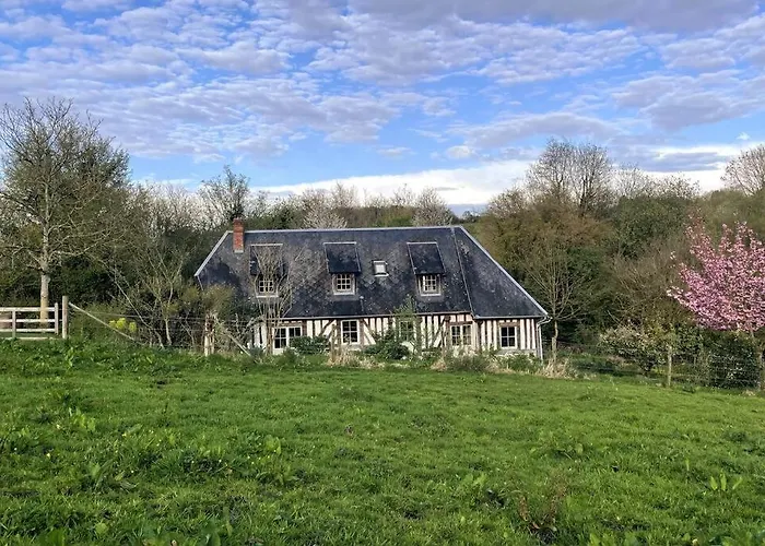 Charming Normandy * Saint-Julien-sur-Calonne
